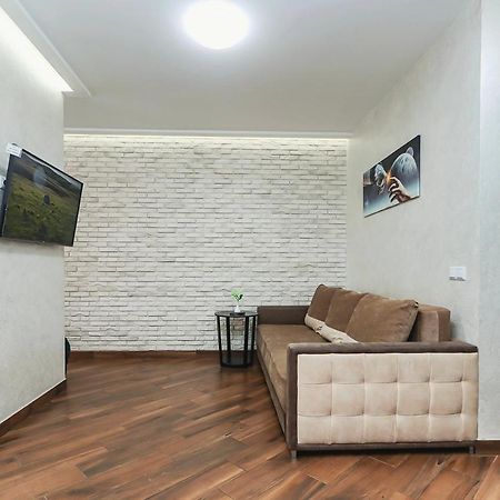Cozy Apartment On Belvedere Ivano-Frankivsk Exterior foto
